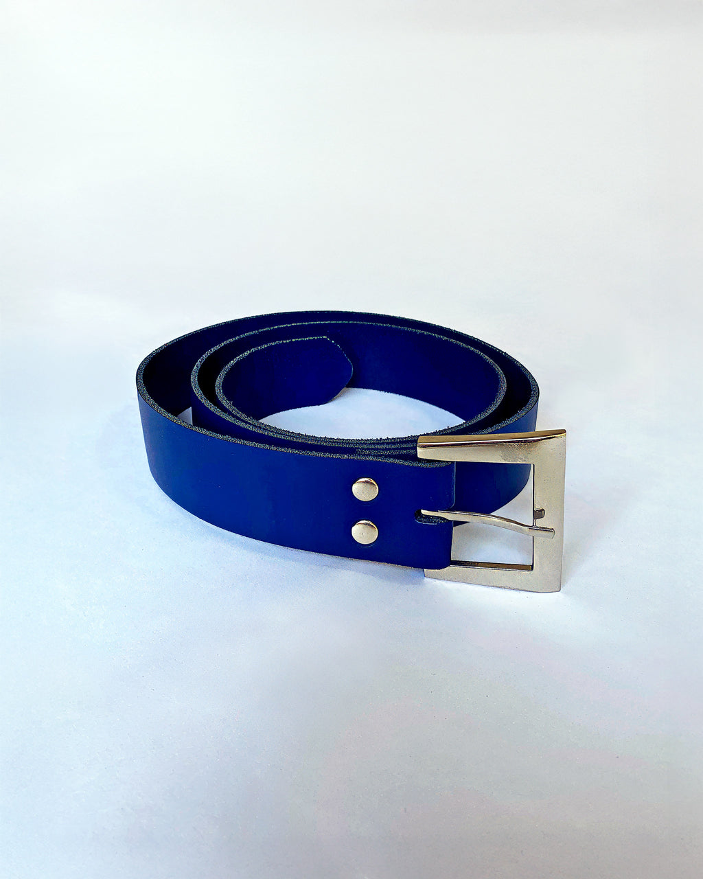 Cinturón Suela Azul — Hebilla Estilizada