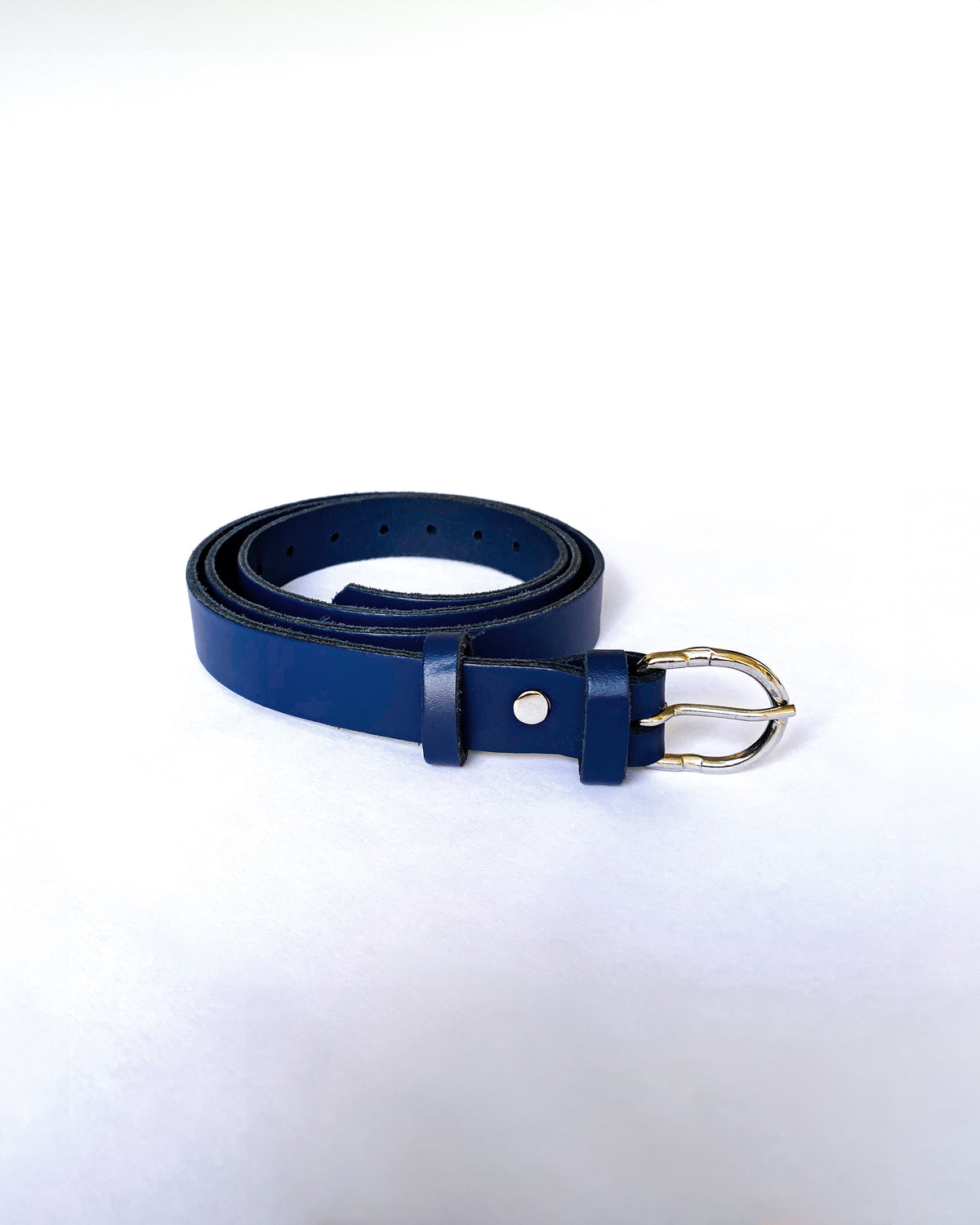 Cinturón Suela Azul — Hebilla Estilizada - L / Delgado