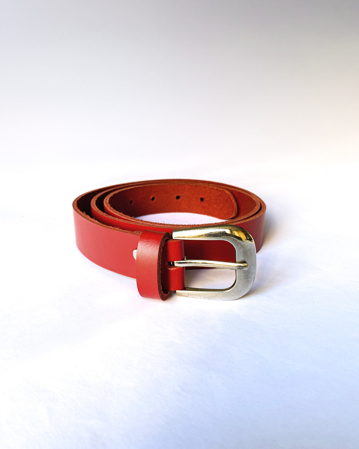 Cinturón Rojo — Hebilla Estilizada - L / Medio