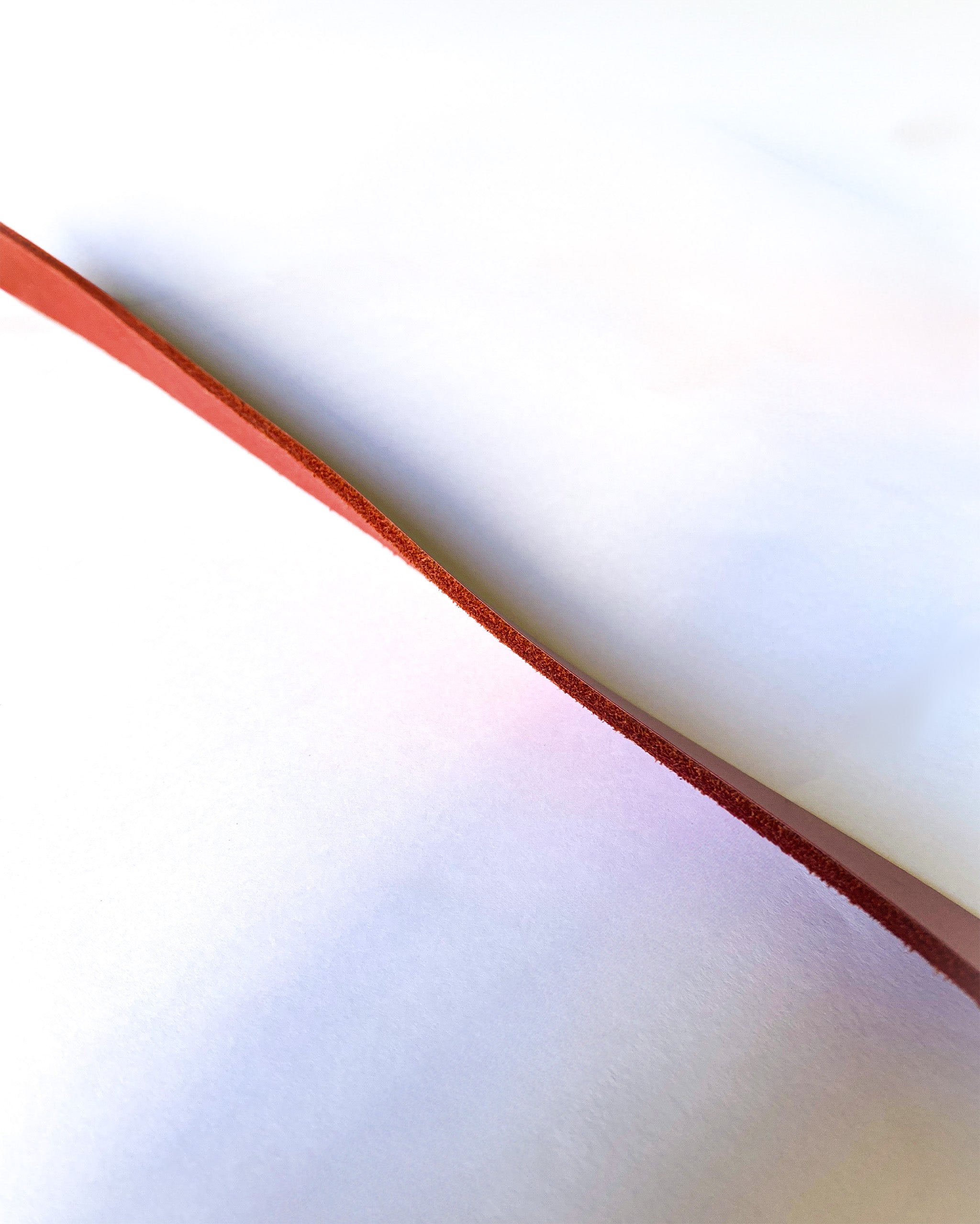 Cinturón Rojo — Hebilla Estilizada